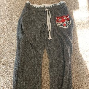 no boundaries sweatpants